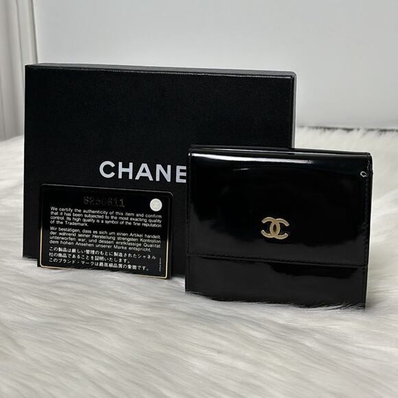 Authentic CHANEL Vintage Enamel CC Logo Bifold Wallet Purse Black Box 8180K - Picture 3 of 12